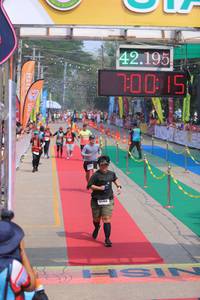 BIB: 42195, 700
                            <button type="button" onclick="openModal(9514425)" class="btn btn-primary btn-sm float-right btn-popup" data-toggle="modal" data-target=".modal-high-quality">
                        <i class="fas fa-shopping-cart"></i> Add to Cart
                    </button>
                                            <button type="button" onclick="isThisMe(9514425, true)" class="btn btn-success btn-sm float-right btn-popup btn-isme hidden" data-toggle="tooltip" data-placement="bottom" title="นี่คือรูปของคุณใช่ไหม คลิกที่นี่เพื่อเอาเข้าอัลบั้ม">
                        <i class="fas fa-plus"></i> Add to album
                    </button>
                    <button type="button" onclick="isThisMe(9514425, false)" class="btn btn-warning btn-sm float-right btn-popup btn-isnotme hidden">
                        <i class="fas fa-ban"></i> Remove from album
                    </button>