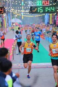 BIB: 149, 27175
                            <button type="button" onclick="openModal(8902967)" class="btn btn-primary btn-sm float-right btn-popup" data-toggle="modal" data-target=".modal-high-quality">
                        <i class="fas fa-shopping-cart"></i> Add to Cart
                    </button>
                                            <button type="button" onclick="isThisMe(8902967, true)" class="btn btn-success btn-sm float-right btn-popup btn-isme hidden" data-toggle="tooltip" data-placement="bottom" title="นี่คือรูปของคุณใช่ไหม คลิกที่นี่เพื่อเอาเข้าอัลบั้ม">
                        <i class="fas fa-plus"></i> Add to album
                    </button>
                    <button type="button" onclick="isThisMe(8902967, false)" class="btn btn-warning btn-sm float-right btn-popup btn-isnotme hidden">
                        <i class="fas fa-ban"></i> Remove from album
                    </button>