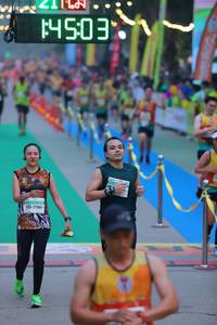 BIB: 14503, 27501
                            <button type="button" onclick="openModal(8892886)" class="btn btn-primary btn-sm float-right btn-popup" data-toggle="modal" data-target=".modal-high-quality">
                        <i class="fas fa-shopping-cart"></i> Add to Cart
                    </button>
                                            <button type="button" onclick="isThisMe(8892886, true)" class="btn btn-success btn-sm float-right btn-popup btn-isme hidden" data-toggle="tooltip" data-placement="bottom" title="นี่คือรูปของคุณใช่ไหม คลิกที่นี่เพื่อเอาเข้าอัลบั้ม">
                        <i class="fas fa-plus"></i> Add to album
                    </button>
                    <button type="button" onclick="isThisMe(8892886, false)" class="btn btn-warning btn-sm float-right btn-popup btn-isnotme hidden">
                        <i class="fas fa-ban"></i> Remove from album
                    </button>