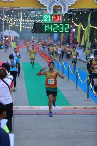 BIB: 4232, 27111
                            <button type="button" onclick="openModal(8889754)" class="btn btn-primary btn-sm float-right btn-popup" data-toggle="modal" data-target=".modal-high-quality">
                        <i class="fas fa-shopping-cart"></i> Add to Cart
                    </button>
                                            <button type="button" onclick="isThisMe(8889754, true)" class="btn btn-success btn-sm float-right btn-popup btn-isme hidden" data-toggle="tooltip" data-placement="bottom" title="นี่คือรูปของคุณใช่ไหม คลิกที่นี่เพื่อเอาเข้าอัลบั้ม">
                        <i class="fas fa-plus"></i> Add to album
                    </button>
                    <button type="button" onclick="isThisMe(8889754, false)" class="btn btn-warning btn-sm float-right btn-popup btn-isnotme hidden">
                        <i class="fas fa-ban"></i> Remove from album
                    </button>