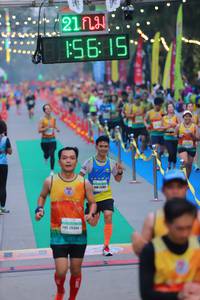 BIB: 145, 2844
                            <button type="button" onclick="openModal(8971982)" class="btn btn-primary btn-sm float-right btn-popup" data-toggle="modal" data-target=".modal-high-quality">
                        <i class="fas fa-shopping-cart"></i> Add to Cart
                    </button>
                                            <button type="button" onclick="isThisMe(8971982, true)" class="btn btn-success btn-sm float-right btn-popup btn-isme hidden" data-toggle="tooltip" data-placement="bottom" title="นี่คือรูปของคุณใช่ไหม คลิกที่นี่เพื่อเอาเข้าอัลบั้ม">
                        <i class="fas fa-plus"></i> Add to album
                    </button>
                    <button type="button" onclick="isThisMe(8971982, false)" class="btn btn-warning btn-sm float-right btn-popup btn-isnotme hidden">
                        <i class="fas fa-ban"></i> Remove from album
                    </button>