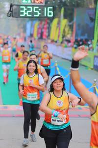 BIB: 325, 20634, 21904
                            <button type="button" onclick="openModal(8159875)" class="btn btn-primary btn-sm float-right btn-popup" data-toggle="modal" data-target=".modal-high-quality">
                        <i class="fas fa-shopping-cart"></i> Add to Cart
                    </button>
                                            <button type="button" onclick="isThisMe(8159875, true)" class="btn btn-success btn-sm float-right btn-popup btn-isme hidden" data-toggle="tooltip" data-placement="bottom" title="นี่คือรูปของคุณใช่ไหม คลิกที่นี่เพื่อเอาเข้าอัลบั้ม">
                        <i class="fas fa-plus"></i> Add to album
                    </button>
                    <button type="button" onclick="isThisMe(8159875, false)" class="btn btn-warning btn-sm float-right btn-popup btn-isnotme hidden">
                        <i class="fas fa-ban"></i> Remove from album
                    </button>