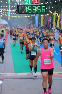 BIB: 211, 5356, 25122
                            <button type="button" onclick="openModal(8906305)" class="btn btn-primary btn-sm float-right btn-popup" data-toggle="modal" data-target=".modal-high-quality">
                        <i class="fas fa-shopping-cart"></i> Add to Cart
                    </button>
                                            <button type="button" onclick="isThisMe(8906305, true)" class="btn btn-success btn-sm float-right btn-popup btn-isme hidden" data-toggle="tooltip" data-placement="bottom" title="นี่คือรูปของคุณใช่ไหม คลิกที่นี่เพื่อเอาเข้าอัลบั้ม">
                        <i class="fas fa-plus"></i> Add to album
                    </button>
                    <button type="button" onclick="isThisMe(8906305, false)" class="btn btn-warning btn-sm float-right btn-popup btn-isnotme hidden">
                        <i class="fas fa-ban"></i> Remove from album
                    </button>