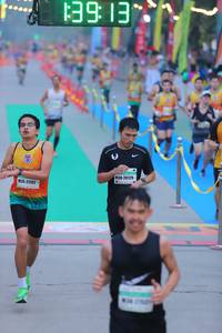 BIB: 13913, 26129, 2112
                            <button type="button" onclick="openModal(8883050)" class="btn btn-primary btn-sm float-right btn-popup" data-toggle="modal" data-target=".modal-high-quality">
                        <i class="fas fa-shopping-cart"></i> Add to Cart
                    </button>
                                            <button type="button" onclick="isThisMe(8883050, true)" class="btn btn-success btn-sm float-right btn-popup btn-isme hidden" data-toggle="tooltip" data-placement="bottom" title="นี่คือรูปของคุณใช่ไหม คลิกที่นี่เพื่อเอาเข้าอัลบั้ม">
                        <i class="fas fa-plus"></i> Add to album
                    </button>
                    <button type="button" onclick="isThisMe(8883050, false)" class="btn btn-warning btn-sm float-right btn-popup btn-isnotme hidden">
                        <i class="fas fa-ban"></i> Remove from album
                    </button>