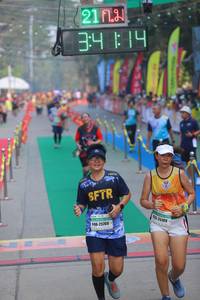 BIB: 25109, 25769
                            <button type="button" onclick="openModal(8220653)" class="btn btn-primary btn-sm float-right btn-popup" data-toggle="modal" data-target=".modal-high-quality">
                        <i class="fas fa-shopping-cart"></i> Add to Cart
                    </button>
                                            <button type="button" onclick="isThisMe(8220653, true)" class="btn btn-success btn-sm float-right btn-popup btn-isme hidden" data-toggle="tooltip" data-placement="bottom" title="นี่คือรูปของคุณใช่ไหม คลิกที่นี่เพื่อเอาเข้าอัลบั้ม">
                        <i class="fas fa-plus"></i> Add to album
                    </button>
                    <button type="button" onclick="isThisMe(8220653, false)" class="btn btn-warning btn-sm float-right btn-popup btn-isnotme hidden">
                        <i class="fas fa-ban"></i> Remove from album
                    </button>
