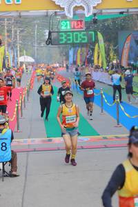 BIB: 2113, 33057
                            <button type="button" onclick="openModal(8181206)" class="btn btn-primary btn-sm float-right btn-popup" data-toggle="modal" data-target=".modal-high-quality">
                        <i class="fas fa-shopping-cart"></i> Add to Cart
                    </button>
                                            <button type="button" onclick="isThisMe(8181206, true)" class="btn btn-success btn-sm float-right btn-popup btn-isme hidden" data-toggle="tooltip" data-placement="bottom" title="นี่คือรูปของคุณใช่ไหม คลิกที่นี่เพื่อเอาเข้าอัลบั้ม">
                        <i class="fas fa-plus"></i> Add to album
                    </button>
                    <button type="button" onclick="isThisMe(8181206, false)" class="btn btn-warning btn-sm float-right btn-popup btn-isnotme hidden">
                        <i class="fas fa-ban"></i> Remove from album
                    </button>