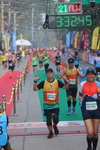 BIB: 33245, 22362, 22038
                            <button type="button" onclick="openModal(8187480)" class="btn btn-primary btn-sm float-right btn-popup" data-toggle="modal" data-target=".modal-high-quality">
                        <i class="fas fa-shopping-cart"></i> Add to Cart
                    </button>
                                            <button type="button" onclick="isThisMe(8187480, true)" class="btn btn-success btn-sm float-right btn-popup btn-isme hidden" data-toggle="tooltip" data-placement="bottom" title="นี่คือรูปของคุณใช่ไหม คลิกที่นี่เพื่อเอาเข้าอัลบั้ม">
                        <i class="fas fa-plus"></i> Add to album
                    </button>
                    <button type="button" onclick="isThisMe(8187480, false)" class="btn btn-warning btn-sm float-right btn-popup btn-isnotme hidden">
                        <i class="fas fa-ban"></i> Remove from album
                    </button>
