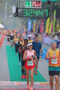 BIB: 32447, 26587, 2019
                            <button type="button" onclick="openModal(8158121)" class="btn btn-primary btn-sm float-right btn-popup" data-toggle="modal" data-target=".modal-high-quality">
                        <i class="fas fa-shopping-cart"></i> Add to Cart
                    </button>
                                            <button type="button" onclick="isThisMe(8158121, true)" class="btn btn-success btn-sm float-right btn-popup btn-isme hidden" data-toggle="tooltip" data-placement="bottom" title="นี่คือรูปของคุณใช่ไหม คลิกที่นี่เพื่อเอาเข้าอัลบั้ม">
                        <i class="fas fa-plus"></i> Add to album
                    </button>
                    <button type="button" onclick="isThisMe(8158121, false)" class="btn btn-warning btn-sm float-right btn-popup btn-isnotme hidden">
                        <i class="fas fa-ban"></i> Remove from album
                    </button>