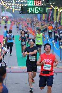BIB: 1464, 21839, 22162
                            <button type="button" onclick="openModal(8895773)" class="btn btn-primary btn-sm float-right btn-popup" data-toggle="modal" data-target=".modal-high-quality">
                        <i class="fas fa-shopping-cart"></i> Add to Cart
                    </button>
                                            <button type="button" onclick="isThisMe(8895773, true)" class="btn btn-success btn-sm float-right btn-popup btn-isme hidden" data-toggle="tooltip" data-placement="bottom" title="นี่คือรูปของคุณใช่ไหม คลิกที่นี่เพื่อเอาเข้าอัลบั้ม">
                        <i class="fas fa-plus"></i> Add to album
                    </button>
                    <button type="button" onclick="isThisMe(8895773, false)" class="btn btn-warning btn-sm float-right btn-popup btn-isnotme hidden">
                        <i class="fas fa-ban"></i> Remove from album
                    </button>