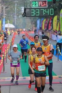 BIB: 33740, 25029, 27535
                            <button type="button" onclick="openModal(8210928)" class="btn btn-primary btn-sm float-right btn-popup" data-toggle="modal" data-target=".modal-high-quality">
                        <i class="fas fa-shopping-cart"></i> Add to Cart
                    </button>
                                            <button type="button" onclick="isThisMe(8210928, true)" class="btn btn-success btn-sm float-right btn-popup btn-isme hidden" data-toggle="tooltip" data-placement="bottom" title="นี่คือรูปของคุณใช่ไหม คลิกที่นี่เพื่อเอาเข้าอัลบั้ม">
                        <i class="fas fa-plus"></i> Add to album
                    </button>
                    <button type="button" onclick="isThisMe(8210928, false)" class="btn btn-warning btn-sm float-right btn-popup btn-isnotme hidden">
                        <i class="fas fa-ban"></i> Remove from album
                    </button>