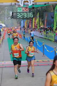BIB: 32936, 2672
                            <button type="button" onclick="openModal(8177317)" class="btn btn-primary btn-sm float-right btn-popup" data-toggle="modal" data-target=".modal-high-quality">
                        <i class="fas fa-shopping-cart"></i> Add to Cart
                    </button>
                                            <button type="button" onclick="isThisMe(8177317, true)" class="btn btn-success btn-sm float-right btn-popup btn-isme hidden" data-toggle="tooltip" data-placement="bottom" title="นี่คือรูปของคุณใช่ไหม คลิกที่นี่เพื่อเอาเข้าอัลบั้ม">
                        <i class="fas fa-plus"></i> Add to album
                    </button>
                    <button type="button" onclick="isThisMe(8177317, false)" class="btn btn-warning btn-sm float-right btn-popup btn-isnotme hidden">
                        <i class="fas fa-ban"></i> Remove from album
                    </button>