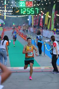 BIB: 2557
                            <button type="button" onclick="openModal(8862027)" class="btn btn-primary btn-sm float-right btn-popup" data-toggle="modal" data-target=".modal-high-quality">
                        <i class="fas fa-shopping-cart"></i> Add to Cart
                    </button>
                                            <button type="button" onclick="isThisMe(8862027, true)" class="btn btn-success btn-sm float-right btn-popup btn-isme hidden" data-toggle="tooltip" data-placement="bottom" title="นี่คือรูปของคุณใช่ไหม คลิกที่นี่เพื่อเอาเข้าอัลบั้ม">
                        <i class="fas fa-plus"></i> Add to album
                    </button>
                    <button type="button" onclick="isThisMe(8862027, false)" class="btn btn-warning btn-sm float-right btn-popup btn-isnotme hidden">
                        <i class="fas fa-ban"></i> Remove from album
                    </button>