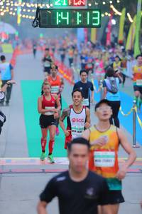BIB: 113
                            <button type="button" onclick="openModal(8886971)" class="btn btn-primary btn-sm float-right btn-popup" data-toggle="modal" data-target=".modal-high-quality">
                        <i class="fas fa-shopping-cart"></i> Add to Cart
                    </button>
                                            <button type="button" onclick="isThisMe(8886971, true)" class="btn btn-success btn-sm float-right btn-popup btn-isme hidden" data-toggle="tooltip" data-placement="bottom" title="นี่คือรูปของคุณใช่ไหม คลิกที่นี่เพื่อเอาเข้าอัลบั้ม">
                        <i class="fas fa-plus"></i> Add to album
                    </button>
                    <button type="button" onclick="isThisMe(8886971, false)" class="btn btn-warning btn-sm float-right btn-popup btn-isnotme hidden">
                        <i class="fas fa-ban"></i> Remove from album
                    </button>
