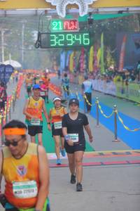 BIB: 32946, 20239, 22573
                            <button type="button" onclick="openModal(8177732)" class="btn btn-primary btn-sm float-right btn-popup" data-toggle="modal" data-target=".modal-high-quality">
                        <i class="fas fa-shopping-cart"></i> Add to Cart
                    </button>
                                            <button type="button" onclick="isThisMe(8177732, true)" class="btn btn-success btn-sm float-right btn-popup btn-isme hidden" data-toggle="tooltip" data-placement="bottom" title="นี่คือรูปของคุณใช่ไหม คลิกที่นี่เพื่อเอาเข้าอัลบั้ม">
                        <i class="fas fa-plus"></i> Add to album
                    </button>
                    <button type="button" onclick="isThisMe(8177732, false)" class="btn btn-warning btn-sm float-right btn-popup btn-isnotme hidden">
                        <i class="fas fa-ban"></i> Remove from album
                    </button>