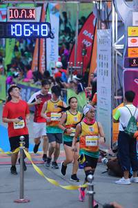 BIB: 1018, 10648, 000, 1504
                            <button type="button" onclick="openModal(8879421)" class="btn btn-primary btn-sm float-right btn-popup" data-toggle="modal" data-target=".modal-high-quality">
                        <i class="fas fa-shopping-cart"></i> Add to Cart
                    </button>
                                            <button type="button" onclick="isThisMe(8879421, true)" class="btn btn-success btn-sm float-right btn-popup btn-isme hidden" data-toggle="tooltip" data-placement="bottom" title="นี่คือรูปของคุณใช่ไหม คลิกที่นี่เพื่อเอาเข้าอัลบั้ม">
                        <i class="fas fa-plus"></i> Add to album
                    </button>
                    <button type="button" onclick="isThisMe(8879421, false)" class="btn btn-warning btn-sm float-right btn-popup btn-isnotme hidden">
                        <i class="fas fa-ban"></i> Remove from album
                    </button>