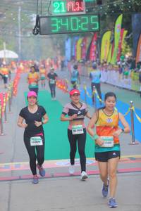 BIB: 34025, 27525, 525867
                            <button type="button" onclick="openModal(8216266)" class="btn btn-primary btn-sm float-right btn-popup" data-toggle="modal" data-target=".modal-high-quality">
                        <i class="fas fa-shopping-cart"></i> Add to Cart
                    </button>
                                            <button type="button" onclick="isThisMe(8216266, true)" class="btn btn-success btn-sm float-right btn-popup btn-isme hidden" data-toggle="tooltip" data-placement="bottom" title="นี่คือรูปของคุณใช่ไหม คลิกที่นี่เพื่อเอาเข้าอัลบั้ม">
                        <i class="fas fa-plus"></i> Add to album
                    </button>
                    <button type="button" onclick="isThisMe(8216266, false)" class="btn btn-warning btn-sm float-right btn-popup btn-isnotme hidden">
                        <i class="fas fa-ban"></i> Remove from album
                    </button>