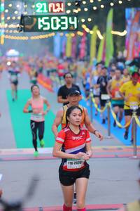 BIB: 211, 034, 25207
                            <button type="button" onclick="openModal(8900442)" class="btn btn-primary btn-sm float-right btn-popup" data-toggle="modal" data-target=".modal-high-quality">
                        <i class="fas fa-shopping-cart"></i> Add to Cart
                    </button>
                                            <button type="button" onclick="isThisMe(8900442, true)" class="btn btn-success btn-sm float-right btn-popup btn-isme hidden" data-toggle="tooltip" data-placement="bottom" title="นี่คือรูปของคุณใช่ไหม คลิกที่นี่เพื่อเอาเข้าอัลบั้ม">
                        <i class="fas fa-plus"></i> Add to album
                    </button>
                    <button type="button" onclick="isThisMe(8900442, false)" class="btn btn-warning btn-sm float-right btn-popup btn-isnotme hidden">
                        <i class="fas fa-ban"></i> Remove from album
                    </button>