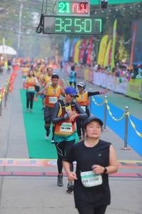 BIB: 32507, 21834, 22208
                            <button type="button" onclick="openModal(8159387)" class="btn btn-primary btn-sm float-right btn-popup" data-toggle="modal" data-target=".modal-high-quality">
                        <i class="fas fa-shopping-cart"></i> Add to Cart
                    </button>
                                            <button type="button" onclick="isThisMe(8159387, true)" class="btn btn-success btn-sm float-right btn-popup btn-isme hidden" data-toggle="tooltip" data-placement="bottom" title="นี่คือรูปของคุณใช่ไหม คลิกที่นี่เพื่อเอาเข้าอัลบั้ม">
                        <i class="fas fa-plus"></i> Add to album
                    </button>
                    <button type="button" onclick="isThisMe(8159387, false)" class="btn btn-warning btn-sm float-right btn-popup btn-isnotme hidden">
                        <i class="fas fa-ban"></i> Remove from album
                    </button>