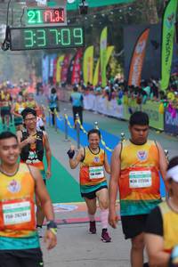 BIB: 33709, 22556
                            <button type="button" onclick="openModal(8206064)" class="btn btn-primary btn-sm float-right btn-popup" data-toggle="modal" data-target=".modal-high-quality">
                        <i class="fas fa-shopping-cart"></i> Add to Cart
                    </button>
                                            <button type="button" onclick="isThisMe(8206064, true)" class="btn btn-success btn-sm float-right btn-popup btn-isme hidden" data-toggle="tooltip" data-placement="bottom" title="นี่คือรูปของคุณใช่ไหม คลิกที่นี่เพื่อเอาเข้าอัลบั้ม">
                        <i class="fas fa-plus"></i> Add to album
                    </button>
                    <button type="button" onclick="isThisMe(8206064, false)" class="btn btn-warning btn-sm float-right btn-popup btn-isnotme hidden">
                        <i class="fas fa-ban"></i> Remove from album
                    </button>