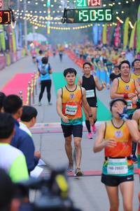 BIB: 20031
                            <button type="button" onclick="openModal(8901245)" class="btn btn-primary btn-sm float-right btn-popup" data-toggle="modal" data-target=".modal-high-quality">
                        <i class="fas fa-shopping-cart"></i> Add to Cart
                    </button>
                                            <button type="button" onclick="isThisMe(8901245, true)" class="btn btn-success btn-sm float-right btn-popup btn-isme hidden" data-toggle="tooltip" data-placement="bottom" title="นี่คือรูปของคุณใช่ไหม คลิกที่นี่เพื่อเอาเข้าอัลบั้ม">
                        <i class="fas fa-plus"></i> Add to album
                    </button>
                    <button type="button" onclick="isThisMe(8901245, false)" class="btn btn-warning btn-sm float-right btn-popup btn-isnotme hidden">
                        <i class="fas fa-ban"></i> Remove from album
                    </button>