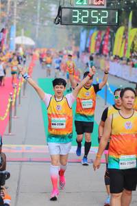 BIB: 252, 27200, 21505
                            <button type="button" onclick="openModal(8160636)" class="btn btn-primary btn-sm float-right btn-popup" data-toggle="modal" data-target=".modal-high-quality">
                        <i class="fas fa-shopping-cart"></i> Add to Cart
                    </button>
                                            <button type="button" onclick="isThisMe(8160636, true)" class="btn btn-success btn-sm float-right btn-popup btn-isme hidden" data-toggle="tooltip" data-placement="bottom" title="นี่คือรูปของคุณใช่ไหม คลิกที่นี่เพื่อเอาเข้าอัลบั้ม">
                        <i class="fas fa-plus"></i> Add to album
                    </button>
                    <button type="button" onclick="isThisMe(8160636, false)" class="btn btn-warning btn-sm float-right btn-popup btn-isnotme hidden">
                        <i class="fas fa-ban"></i> Remove from album
                    </button>