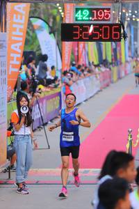 BIB: 42195, 32506
                            <button type="button" onclick="openModal(8920633)" class="btn btn-primary btn-sm float-right btn-popup" data-toggle="modal" data-target=".modal-high-quality">
                        <i class="fas fa-shopping-cart"></i> Add to Cart
                    </button>
                                            <button type="button" onclick="isThisMe(8920633, true)" class="btn btn-success btn-sm float-right btn-popup btn-isme hidden" data-toggle="tooltip" data-placement="bottom" title="นี่คือรูปของคุณใช่ไหม คลิกที่นี่เพื่อเอาเข้าอัลบั้ม">
                        <i class="fas fa-plus"></i> Add to album
                    </button>
                    <button type="button" onclick="isThisMe(8920633, false)" class="btn btn-warning btn-sm float-right btn-popup btn-isnotme hidden">
                        <i class="fas fa-ban"></i> Remove from album
                    </button>