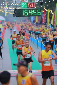 BIB: 211, 5456, 2541
                            <button type="button" onclick="openModal(8907061)" class="btn btn-primary btn-sm float-right btn-popup" data-toggle="modal" data-target=".modal-high-quality">
                        <i class="fas fa-shopping-cart"></i> Add to Cart
                    </button>
                                            <button type="button" onclick="isThisMe(8907061, true)" class="btn btn-success btn-sm float-right btn-popup btn-isme hidden" data-toggle="tooltip" data-placement="bottom" title="นี่คือรูปของคุณใช่ไหม คลิกที่นี่เพื่อเอาเข้าอัลบั้ม">
                        <i class="fas fa-plus"></i> Add to album
                    </button>
                    <button type="button" onclick="isThisMe(8907061, false)" class="btn btn-warning btn-sm float-right btn-popup btn-isnotme hidden">
                        <i class="fas fa-ban"></i> Remove from album
                    </button>