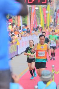 BIB: 40738
                            <button type="button" onclick="openModal(8211474)" class="btn btn-primary btn-sm float-right btn-popup" data-toggle="modal" data-target=".modal-high-quality">
                        <i class="fas fa-shopping-cart"></i> Add to Cart
                    </button>
                                            <button type="button" onclick="isThisMe(8211474, true)" class="btn btn-success btn-sm float-right btn-popup btn-isme hidden" data-toggle="tooltip" data-placement="bottom" title="นี่คือรูปของคุณใช่ไหม คลิกที่นี่เพื่อเอาเข้าอัลบั้ม">
                        <i class="fas fa-plus"></i> Add to album
                    </button>
                    <button type="button" onclick="isThisMe(8211474, false)" class="btn btn-warning btn-sm float-right btn-popup btn-isnotme hidden">
                        <i class="fas fa-ban"></i> Remove from album
                    </button>