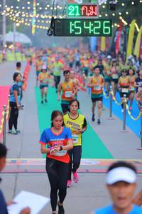 BIB: 211, 5426, 1707
                            <button type="button" onclick="openModal(8906473)" class="btn btn-primary btn-sm float-right btn-popup" data-toggle="modal" data-target=".modal-high-quality">
                        <i class="fas fa-shopping-cart"></i> Add to Cart
                    </button>
                                            <button type="button" onclick="isThisMe(8906473, true)" class="btn btn-success btn-sm float-right btn-popup btn-isme hidden" data-toggle="tooltip" data-placement="bottom" title="นี่คือรูปของคุณใช่ไหม คลิกที่นี่เพื่อเอาเข้าอัลบั้ม">
                        <i class="fas fa-plus"></i> Add to album
                    </button>
                    <button type="button" onclick="isThisMe(8906473, false)" class="btn btn-warning btn-sm float-right btn-popup btn-isnotme hidden">
                        <i class="fas fa-ban"></i> Remove from album
                    </button>