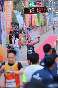 BIB: 42195, 129
                            <button type="button" onclick="openModal(8902268)" class="btn btn-primary btn-sm float-right btn-popup" data-toggle="modal" data-target=".modal-high-quality">
                        <i class="fas fa-shopping-cart"></i> Add to Cart
                    </button>
                                            <button type="button" onclick="isThisMe(8902268, true)" class="btn btn-success btn-sm float-right btn-popup btn-isme hidden" data-toggle="tooltip" data-placement="bottom" title="นี่คือรูปของคุณใช่ไหม คลิกที่นี่เพื่อเอาเข้าอัลบั้ม">
                        <i class="fas fa-plus"></i> Add to album
                    </button>
                    <button type="button" onclick="isThisMe(8902268, false)" class="btn btn-warning btn-sm float-right btn-popup btn-isnotme hidden">
                        <i class="fas fa-ban"></i> Remove from album
                    </button>