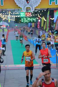 BIB: 13244, 27966
                            <button type="button" onclick="openModal(8871708)" class="btn btn-primary btn-sm float-right btn-popup" data-toggle="modal" data-target=".modal-high-quality">
                        <i class="fas fa-shopping-cart"></i> Add to Cart
                    </button>
                                            <button type="button" onclick="isThisMe(8871708, true)" class="btn btn-success btn-sm float-right btn-popup btn-isme hidden" data-toggle="tooltip" data-placement="bottom" title="นี่คือรูปของคุณใช่ไหม คลิกที่นี่เพื่อเอาเข้าอัลบั้ม">
                        <i class="fas fa-plus"></i> Add to album
                    </button>
                    <button type="button" onclick="isThisMe(8871708, false)" class="btn btn-warning btn-sm float-right btn-popup btn-isnotme hidden">
                        <i class="fas fa-ban"></i> Remove from album
                    </button>