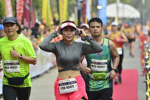 BIB: 46637, 45052, 12192, 45471
                            <button type="button" onclick="openModal(7636375)" class="btn btn-primary btn-sm float-right btn-popup" data-toggle="modal" data-target=".modal-high-quality">
                        <i class="fas fa-shopping-cart"></i> Add to Cart
                    </button>
                                            <button type="button" onclick="isThisMe(7636375, true)" class="btn btn-success btn-sm float-right btn-popup btn-isme hidden" data-toggle="tooltip" data-placement="bottom" title="นี่คือรูปของคุณใช่ไหม คลิกที่นี่เพื่อเอาเข้าอัลบั้ม">
                        <i class="fas fa-plus"></i> Add to album
                    </button>
                    <button type="button" onclick="isThisMe(7636375, false)" class="btn btn-warning btn-sm float-right btn-popup btn-isnotme hidden">
                        <i class="fas fa-ban"></i> Remove from album
                    </button>