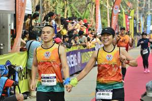 BIB: 40923, 40146
                            <button type="button" onclick="openModal(7626261)" class="btn btn-primary btn-sm float-right btn-popup" data-toggle="modal" data-target=".modal-high-quality">
                        <i class="fas fa-shopping-cart"></i> Add to Cart
                    </button>
                                            <button type="button" onclick="isThisMe(7626261, true)" class="btn btn-success btn-sm float-right btn-popup btn-isme hidden" data-toggle="tooltip" data-placement="bottom" title="นี่คือรูปของคุณใช่ไหม คลิกที่นี่เพื่อเอาเข้าอัลบั้ม">
                        <i class="fas fa-plus"></i> Add to album
                    </button>
                    <button type="button" onclick="isThisMe(7626261, false)" class="btn btn-warning btn-sm float-right btn-popup btn-isnotme hidden">
                        <i class="fas fa-ban"></i> Remove from album
                    </button>