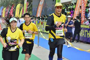 BIB: 21352, 26727, 21717
                            <button type="button" onclick="openModal(7374012)" class="btn btn-primary btn-sm float-right btn-popup" data-toggle="modal" data-target=".modal-high-quality">
                        <i class="fas fa-shopping-cart"></i> Add to Cart
                    </button>
                                            <button type="button" onclick="isThisMe(7374012, true)" class="btn btn-success btn-sm float-right btn-popup btn-isme hidden" data-toggle="tooltip" data-placement="bottom" title="นี่คือรูปของคุณใช่ไหม คลิกที่นี่เพื่อเอาเข้าอัลบั้ม">
                        <i class="fas fa-plus"></i> Add to album
                    </button>
                    <button type="button" onclick="isThisMe(7374012, false)" class="btn btn-warning btn-sm float-right btn-popup btn-isnotme hidden">
                        <i class="fas fa-ban"></i> Remove from album
                    </button>