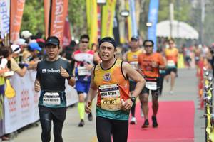 BIB: 41378, 40969
                            <button type="button" onclick="openModal(7373824)" class="btn btn-primary btn-sm float-right btn-popup" data-toggle="modal" data-target=".modal-high-quality">
                        <i class="fas fa-shopping-cart"></i> Add to Cart
                    </button>
                                            <button type="button" onclick="isThisMe(7373824, true)" class="btn btn-success btn-sm float-right btn-popup btn-isme hidden" data-toggle="tooltip" data-placement="bottom" title="นี่คือรูปของคุณใช่ไหม คลิกที่นี่เพื่อเอาเข้าอัลบั้ม">
                        <i class="fas fa-plus"></i> Add to album
                    </button>
                    <button type="button" onclick="isThisMe(7373824, false)" class="btn btn-warning btn-sm float-right btn-popup btn-isnotme hidden">
                        <i class="fas fa-ban"></i> Remove from album
                    </button>