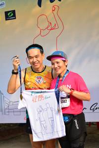 BIB: 42195, 382
                            <button type="button" onclick="openModal(7310311)" class="btn btn-primary btn-sm float-right btn-popup" data-toggle="modal" data-target=".modal-high-quality">
                        <i class="fas fa-shopping-cart"></i> Add to Cart
                    </button>
                                            <button type="button" onclick="isThisMe(7310311, true)" class="btn btn-success btn-sm float-right btn-popup btn-isme hidden" data-toggle="tooltip" data-placement="bottom" title="นี่คือรูปของคุณใช่ไหม คลิกที่นี่เพื่อเอาเข้าอัลบั้ม">
                        <i class="fas fa-plus"></i> Add to album
                    </button>
                    <button type="button" onclick="isThisMe(7310311, false)" class="btn btn-warning btn-sm float-right btn-popup btn-isnotme hidden">
                        <i class="fas fa-ban"></i> Remove from album
                    </button>