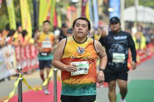 BIB: 28088
                            <button type="button" onclick="openModal(7641780)" class="btn btn-primary btn-sm float-right btn-popup" data-toggle="modal" data-target=".modal-high-quality">
                        <i class="fas fa-shopping-cart"></i> Add to Cart
                    </button>
                                            <button type="button" onclick="isThisMe(7641780, true)" class="btn btn-success btn-sm float-right btn-popup btn-isme hidden" data-toggle="tooltip" data-placement="bottom" title="นี่คือรูปของคุณใช่ไหม คลิกที่นี่เพื่อเอาเข้าอัลบั้ม">
                        <i class="fas fa-plus"></i> Add to album
                    </button>
                    <button type="button" onclick="isThisMe(7641780, false)" class="btn btn-warning btn-sm float-right btn-popup btn-isnotme hidden">
                        <i class="fas fa-ban"></i> Remove from album
                    </button>
