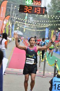 BIB: 42195, 47591
                            <button type="button" onclick="openModal(8353683)" class="btn btn-primary btn-sm float-right btn-popup" data-toggle="modal" data-target=".modal-high-quality">
                        <i class="fas fa-shopping-cart"></i> Add to Cart
                    </button>
                                            <button type="button" onclick="isThisMe(8353683, true)" class="btn btn-success btn-sm float-right btn-popup btn-isme hidden" data-toggle="tooltip" data-placement="bottom" title="นี่คือรูปของคุณใช่ไหม คลิกที่นี่เพื่อเอาเข้าอัลบั้ม">
                        <i class="fas fa-plus"></i> Add to album
                    </button>
                    <button type="button" onclick="isThisMe(8353683, false)" class="btn btn-warning btn-sm float-right btn-popup btn-isnotme hidden">
                        <i class="fas fa-ban"></i> Remove from album
                    </button>