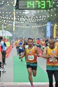BIB: 25672
                            <button type="button" onclick="openModal(8344878)" class="btn btn-primary btn-sm float-right btn-popup" data-toggle="modal" data-target=".modal-high-quality">
                        <i class="fas fa-shopping-cart"></i> Add to Cart
                    </button>
                                            <button type="button" onclick="isThisMe(8344878, true)" class="btn btn-success btn-sm float-right btn-popup btn-isme hidden" data-toggle="tooltip" data-placement="bottom" title="นี่คือรูปของคุณใช่ไหม คลิกที่นี่เพื่อเอาเข้าอัลบั้ม">
                        <i class="fas fa-plus"></i> Add to album
                    </button>
                    <button type="button" onclick="isThisMe(8344878, false)" class="btn btn-warning btn-sm float-right btn-popup btn-isnotme hidden">
                        <i class="fas fa-ban"></i> Remove from album
                    </button>