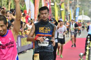 BIB: 42192, 48293
                            <button type="button" onclick="openModal(7634349)" class="btn btn-primary btn-sm float-right btn-popup" data-toggle="modal" data-target=".modal-high-quality">
                        <i class="fas fa-shopping-cart"></i> Add to Cart
                    </button>
                                            <button type="button" onclick="isThisMe(7634349, true)" class="btn btn-success btn-sm float-right btn-popup btn-isme hidden" data-toggle="tooltip" data-placement="bottom" title="นี่คือรูปของคุณใช่ไหม คลิกที่นี่เพื่อเอาเข้าอัลบั้ม">
                        <i class="fas fa-plus"></i> Add to album
                    </button>
                    <button type="button" onclick="isThisMe(7634349, false)" class="btn btn-warning btn-sm float-right btn-popup btn-isnotme hidden">
                        <i class="fas fa-ban"></i> Remove from album
                    </button>