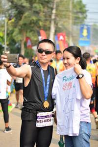 BIB: 4215, 46950
                            <button type="button" onclick="openModal(7314736)" class="btn btn-primary btn-sm float-right btn-popup" data-toggle="modal" data-target=".modal-high-quality">
                        <i class="fas fa-shopping-cart"></i> Add to Cart
                    </button>
                                            <button type="button" onclick="isThisMe(7314736, true)" class="btn btn-success btn-sm float-right btn-popup btn-isme hidden" data-toggle="tooltip" data-placement="bottom" title="นี่คือรูปของคุณใช่ไหม คลิกที่นี่เพื่อเอาเข้าอัลบั้ม">
                        <i class="fas fa-plus"></i> Add to album
                    </button>
                    <button type="button" onclick="isThisMe(7314736, false)" class="btn btn-warning btn-sm float-right btn-popup btn-isnotme hidden">
                        <i class="fas fa-ban"></i> Remove from album
                    </button>