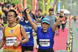 BIB: 121952, 42195, 40077, 46150
                            <button type="button" onclick="openModal(7641760)" class="btn btn-primary btn-sm float-right btn-popup" data-toggle="modal" data-target=".modal-high-quality">
                        <i class="fas fa-shopping-cart"></i> Add to Cart
                    </button>
                                            <button type="button" onclick="isThisMe(7641760, true)" class="btn btn-success btn-sm float-right btn-popup btn-isme hidden" data-toggle="tooltip" data-placement="bottom" title="นี่คือรูปของคุณใช่ไหม คลิกที่นี่เพื่อเอาเข้าอัลบั้ม">
                        <i class="fas fa-plus"></i> Add to album
                    </button>
                    <button type="button" onclick="isThisMe(7641760, false)" class="btn btn-warning btn-sm float-right btn-popup btn-isnotme hidden">
                        <i class="fas fa-ban"></i> Remove from album
                    </button>