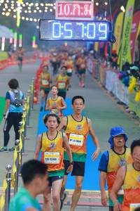BIB: 1018, 0709, 15160
                            <button type="button" onclick="openModal(7407420)" class="btn btn-primary btn-sm float-right btn-popup" data-toggle="modal" data-target=".modal-high-quality">
                        <i class="fas fa-shopping-cart"></i> Add to Cart
                    </button>
                                            <button type="button" onclick="isThisMe(7407420, true)" class="btn btn-success btn-sm float-right btn-popup btn-isme hidden" data-toggle="tooltip" data-placement="bottom" title="นี่คือรูปของคุณใช่ไหม คลิกที่นี่เพื่อเอาเข้าอัลบั้ม">
                        <i class="fas fa-plus"></i> Add to album
                    </button>
                    <button type="button" onclick="isThisMe(7407420, false)" class="btn btn-warning btn-sm float-right btn-popup btn-isnotme hidden">
                        <i class="fas fa-ban"></i> Remove from album
                    </button>