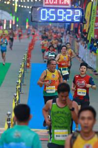 BIB: 05922, 1097, 175
                            <button type="button" onclick="openModal(7412437)" class="btn btn-primary btn-sm float-right btn-popup" data-toggle="modal" data-target=".modal-high-quality">
                        <i class="fas fa-shopping-cart"></i> Add to Cart
                    </button>
                                            <button type="button" onclick="isThisMe(7412437, true)" class="btn btn-success btn-sm float-right btn-popup btn-isme hidden" data-toggle="tooltip" data-placement="bottom" title="นี่คือรูปของคุณใช่ไหม คลิกที่นี่เพื่อเอาเข้าอัลบั้ม">
                        <i class="fas fa-plus"></i> Add to album
                    </button>
                    <button type="button" onclick="isThisMe(7412437, false)" class="btn btn-warning btn-sm float-right btn-popup btn-isnotme hidden">
                        <i class="fas fa-ban"></i> Remove from album
                    </button>