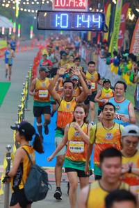 BIB: 101, 10640, 84019
                            <button type="button" onclick="openModal(7417355)" class="btn btn-primary btn-sm float-right btn-popup" data-toggle="modal" data-target=".modal-high-quality">
                        <i class="fas fa-shopping-cart"></i> Add to Cart
                    </button>
                                            <button type="button" onclick="isThisMe(7417355, true)" class="btn btn-success btn-sm float-right btn-popup btn-isme hidden" data-toggle="tooltip" data-placement="bottom" title="นี่คือรูปของคุณใช่ไหม คลิกที่นี่เพื่อเอาเข้าอัลบั้ม">
                        <i class="fas fa-plus"></i> Add to album
                    </button>
                    <button type="button" onclick="isThisMe(7417355, false)" class="btn btn-warning btn-sm float-right btn-popup btn-isnotme hidden">
                        <i class="fas fa-ban"></i> Remove from album
                    </button>