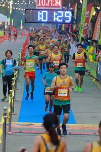 BIB: 107184, 129
                            <button type="button" onclick="openModal(7416813)" class="btn btn-primary btn-sm float-right btn-popup" data-toggle="modal" data-target=".modal-high-quality">
                        <i class="fas fa-shopping-cart"></i> Add to Cart
                    </button>
                                            <button type="button" onclick="isThisMe(7416813, true)" class="btn btn-success btn-sm float-right btn-popup btn-isme hidden" data-toggle="tooltip" data-placement="bottom" title="นี่คือรูปของคุณใช่ไหม คลิกที่นี่เพื่อเอาเข้าอัลบั้ม">
                        <i class="fas fa-plus"></i> Add to album
                    </button>
                    <button type="button" onclick="isThisMe(7416813, false)" class="btn btn-warning btn-sm float-right btn-popup btn-isnotme hidden">
                        <i class="fas fa-ban"></i> Remove from album
                    </button>