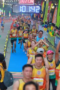BIB: 142, 1602
                            <button type="button" onclick="openModal(7417346)" class="btn btn-primary btn-sm float-right btn-popup" data-toggle="modal" data-target=".modal-high-quality">
                        <i class="fas fa-shopping-cart"></i> Add to Cart
                    </button>
                                            <button type="button" onclick="isThisMe(7417346, true)" class="btn btn-success btn-sm float-right btn-popup btn-isme hidden" data-toggle="tooltip" data-placement="bottom" title="นี่คือรูปของคุณใช่ไหม คลิกที่นี่เพื่อเอาเข้าอัลบั้ม">
                        <i class="fas fa-plus"></i> Add to album
                    </button>
                    <button type="button" onclick="isThisMe(7417346, false)" class="btn btn-warning btn-sm float-right btn-popup btn-isnotme hidden">
                        <i class="fas fa-ban"></i> Remove from album
                    </button>