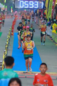BIB: 0937, 1146
                            <button type="button" onclick="openModal(7412796)" class="btn btn-primary btn-sm float-right btn-popup" data-toggle="modal" data-target=".modal-high-quality">
                        <i class="fas fa-shopping-cart"></i> Add to Cart
                    </button>
                                            <button type="button" onclick="isThisMe(7412796, true)" class="btn btn-success btn-sm float-right btn-popup btn-isme hidden" data-toggle="tooltip" data-placement="bottom" title="นี่คือรูปของคุณใช่ไหม คลิกที่นี่เพื่อเอาเข้าอัลบั้ม">
                        <i class="fas fa-plus"></i> Add to album
                    </button>
                    <button type="button" onclick="isThisMe(7412796, false)" class="btn btn-warning btn-sm float-right btn-popup btn-isnotme hidden">
                        <i class="fas fa-ban"></i> Remove from album
                    </button>