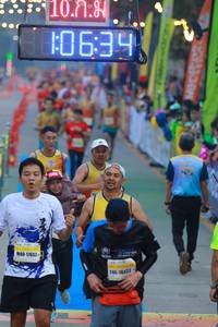 BIB: 10184, 0634, 17657, 10433
                            <button type="button" onclick="openModal(7429132)" class="btn btn-primary btn-sm float-right btn-popup" data-toggle="modal" data-target=".modal-high-quality">
                        <i class="fas fa-shopping-cart"></i> Add to Cart
                    </button>
                                            <button type="button" onclick="isThisMe(7429132, true)" class="btn btn-success btn-sm float-right btn-popup btn-isme hidden" data-toggle="tooltip" data-placement="bottom" title="นี่คือรูปของคุณใช่ไหม คลิกที่นี่เพื่อเอาเข้าอัลบั้ม">
                        <i class="fas fa-plus"></i> Add to album
                    </button>
                    <button type="button" onclick="isThisMe(7429132, false)" class="btn btn-warning btn-sm float-right btn-popup btn-isnotme hidden">
                        <i class="fas fa-ban"></i> Remove from album
                    </button>