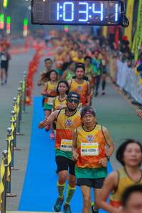 BIB: 034, 1120, 11255
                            <button type="button" onclick="openModal(7421994)" class="btn btn-primary btn-sm float-right btn-popup" data-toggle="modal" data-target=".modal-high-quality">
                        <i class="fas fa-shopping-cart"></i> Add to Cart
                    </button>
                                            <button type="button" onclick="isThisMe(7421994, true)" class="btn btn-success btn-sm float-right btn-popup btn-isme hidden" data-toggle="tooltip" data-placement="bottom" title="นี่คือรูปของคุณใช่ไหม คลิกที่นี่เพื่อเอาเข้าอัลบั้ม">
                        <i class="fas fa-plus"></i> Add to album
                    </button>
                    <button type="button" onclick="isThisMe(7421994, false)" class="btn btn-warning btn-sm float-right btn-popup btn-isnotme hidden">
                        <i class="fas fa-ban"></i> Remove from album
                    </button>